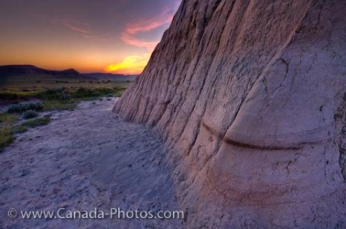 Photo: Castle Butte Sunset Big Muddy Badlands Saskatchewan