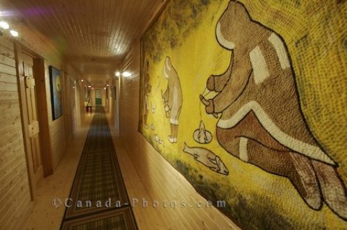 Photo: Eskimo Art Rifflin Hitch Lodge