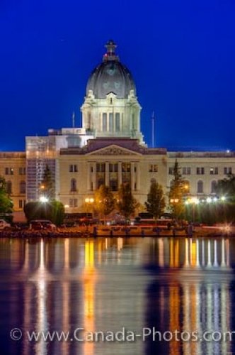 Photo: Legislative Building Night Lights Regina City Saskatchewan